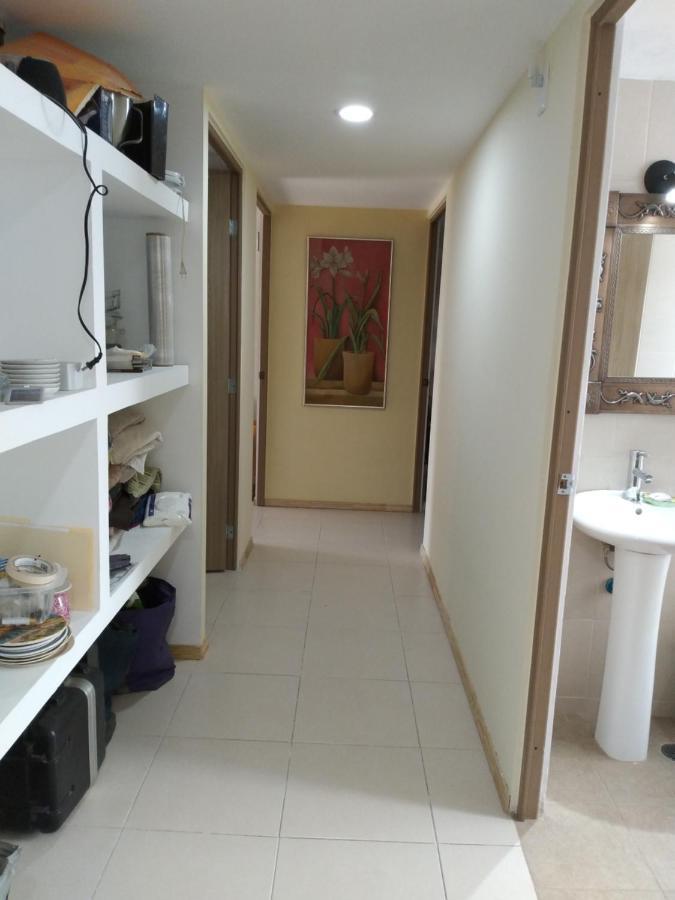 Charming Sunny Bedroom Overlooking Beautiful Amsterdam Avenue In Best Condesa Area Ciudad de México Exterior foto